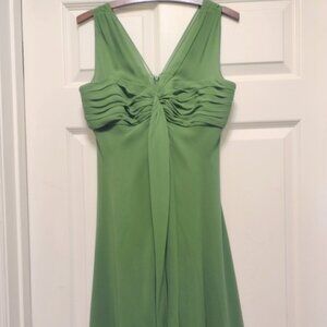Elegant Green Sleeveless Dress